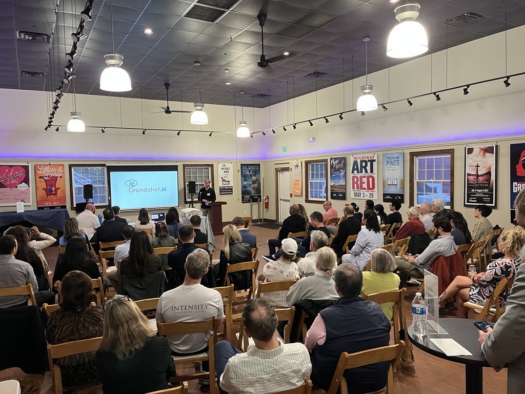A full room of spectators at the CTSBDC Ai Pitch Compeition