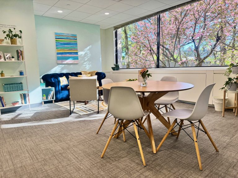 A picture of a bright, cheery conference room at HAYVN Greenwich